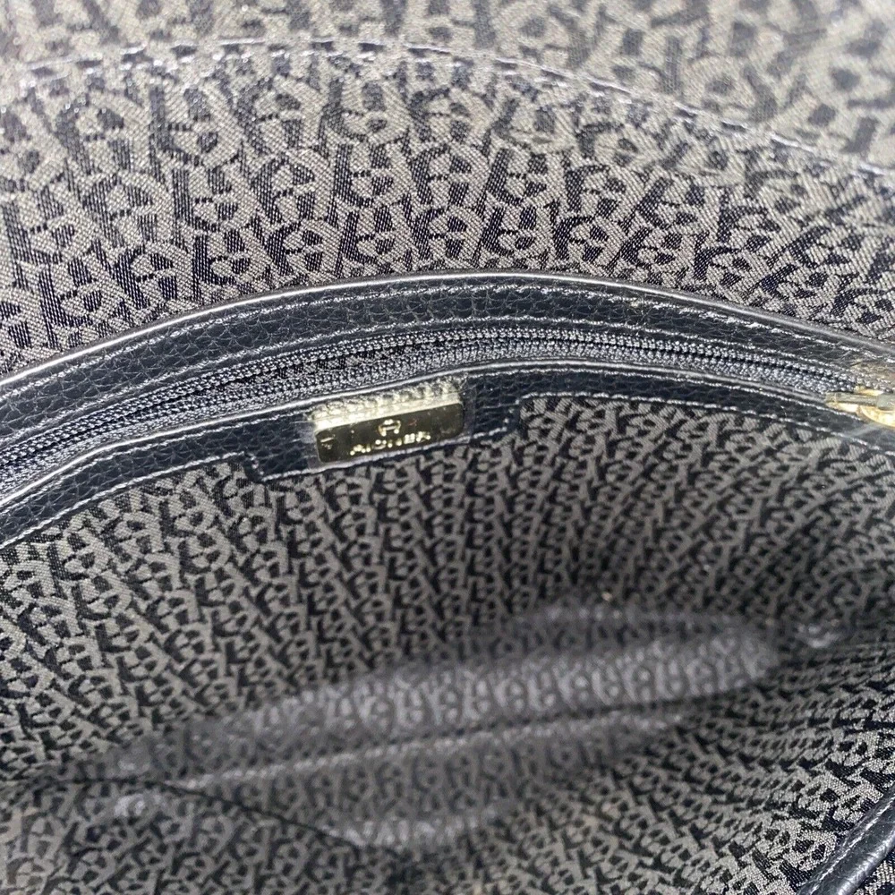 Aigner  Ivy S Hobo Handbag Purse‎ Black NWOT Crossbody